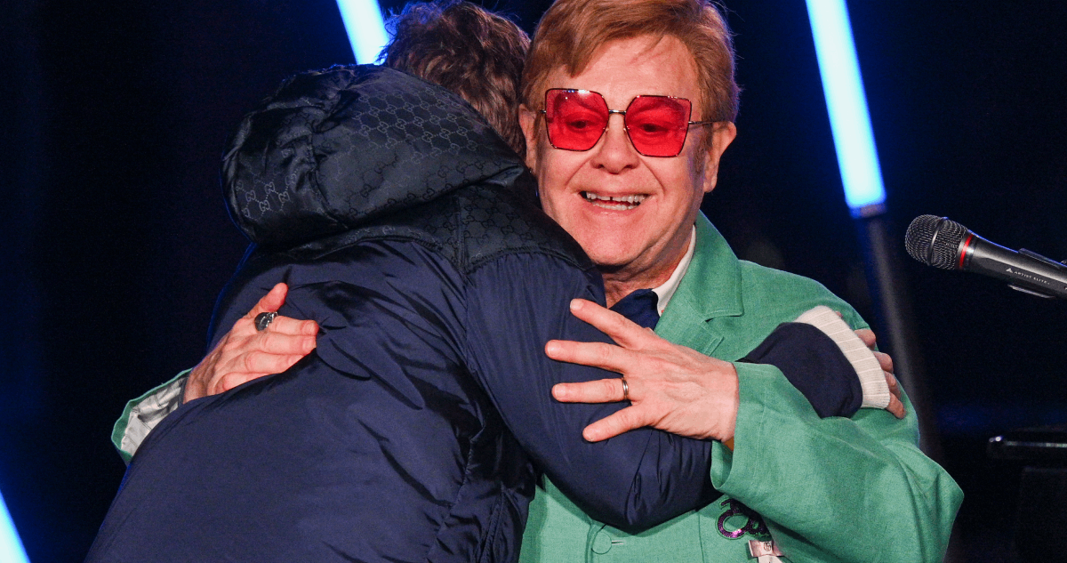 Elton John és egyik fia