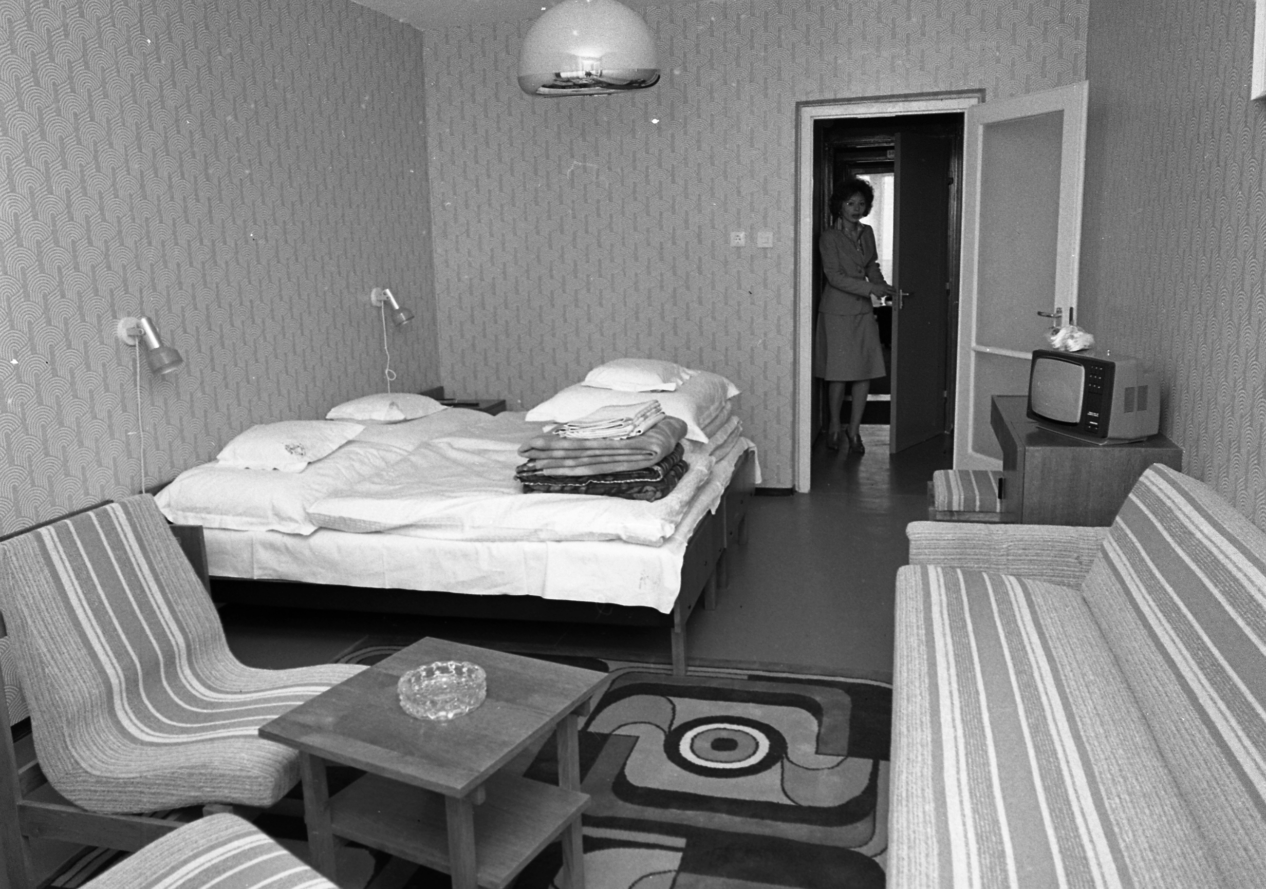 Szállodai szoba a Balatonnál a 80 as években