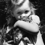 1939 Kislány a cicájával