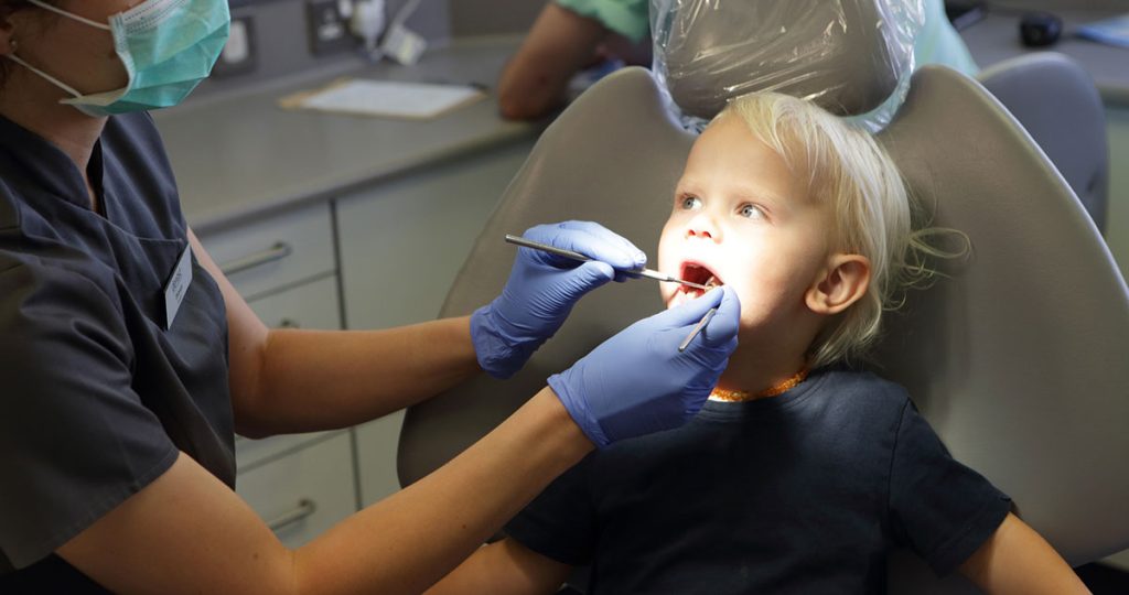 gyerek fogászaton