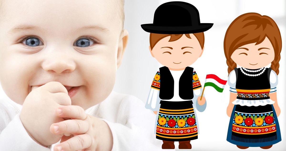 kisbaba magyar népviseletbe öltözött figurákkal