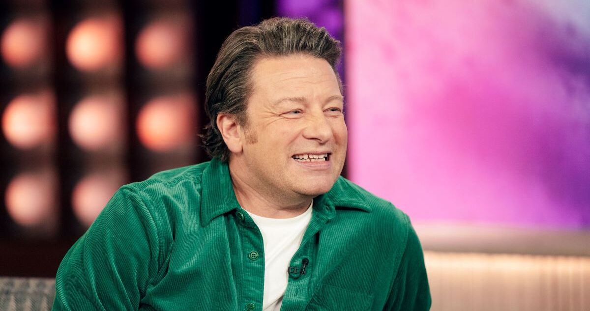 Jamie Oliver bocsánatot kért (fotó: Getty Images)