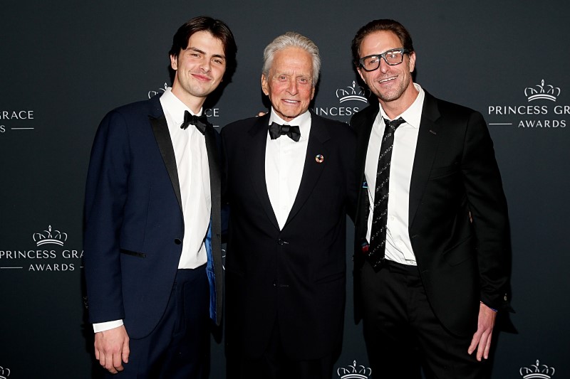 Dylan Douglas, Michael Douglas és Cameron Douglas