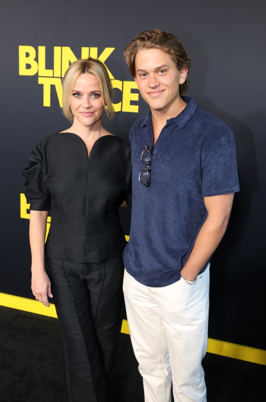 Reese Witherspoon és Deacon Phillippe a Vészjelzés (Blink Twice) premierjén 2024 augusztusában (Fotó: Eric Charbonneau/Getty Images for Amazon MGM Studios)