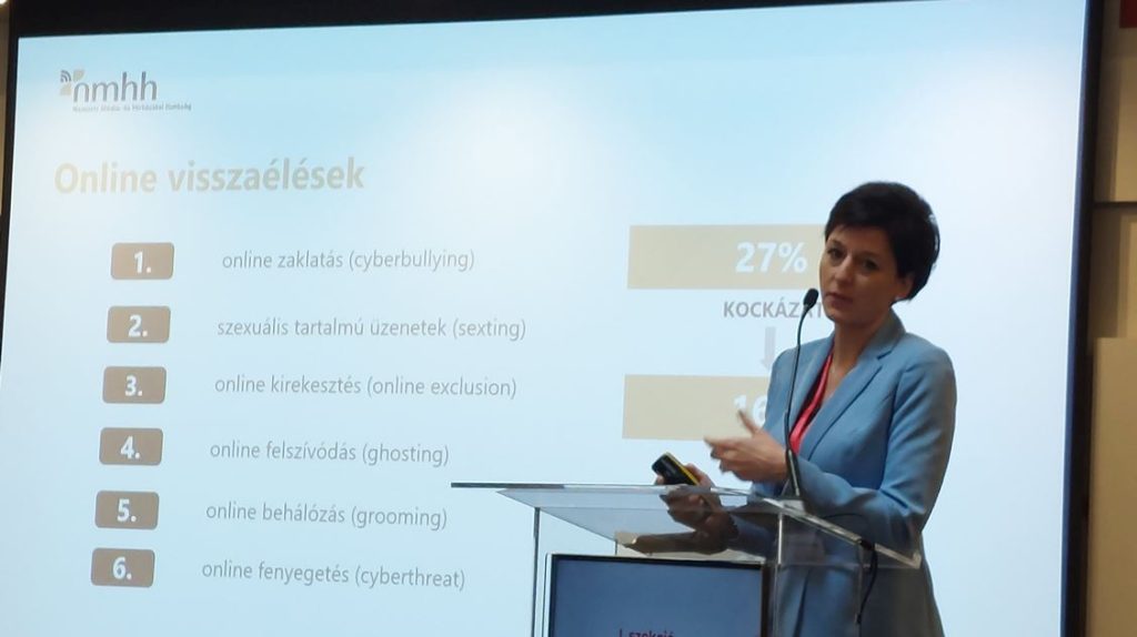 1000025673 - Gyerekszoba Pelle Veronika: Sok szülő félti gyerekét az online zaklatástól.