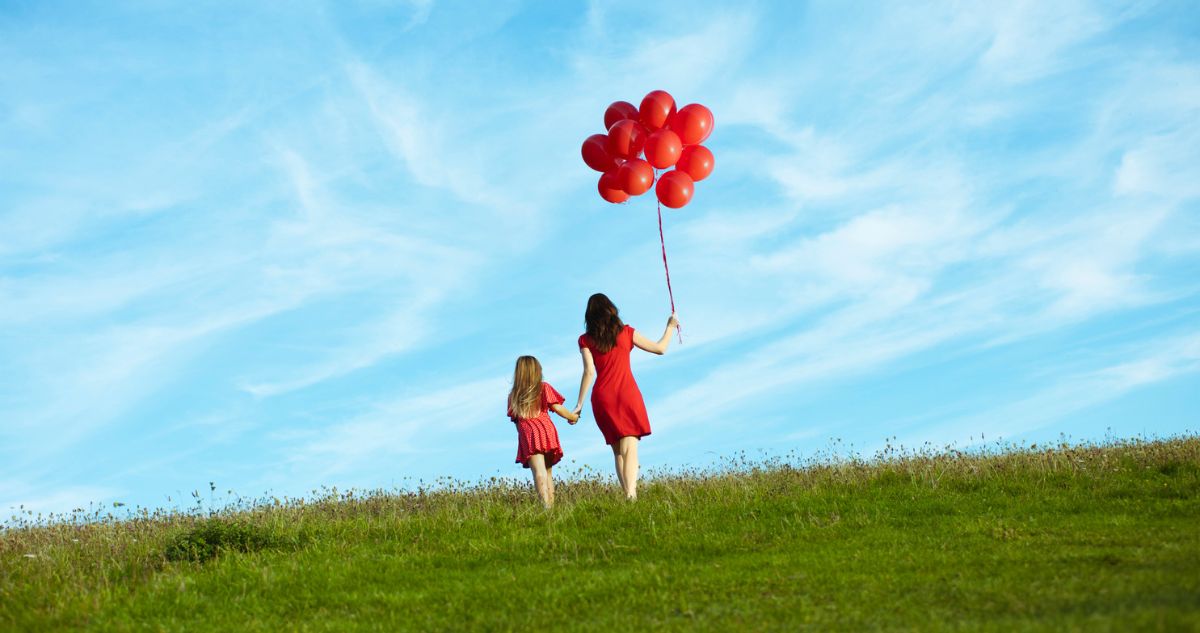 anya lánya, piros lufik