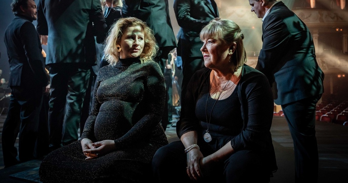 Szilágyi Csenge és Hullan Zsuzsa