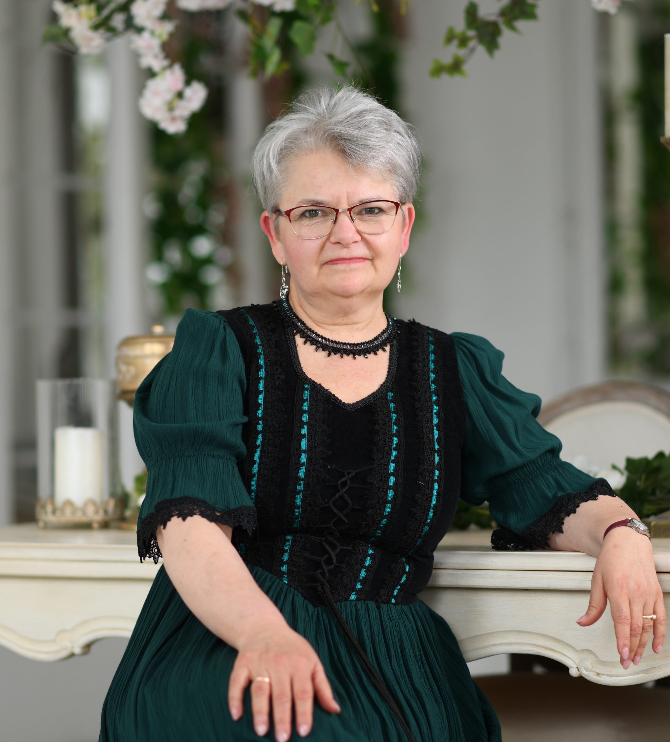 Uzsalyné Pécsi Rita