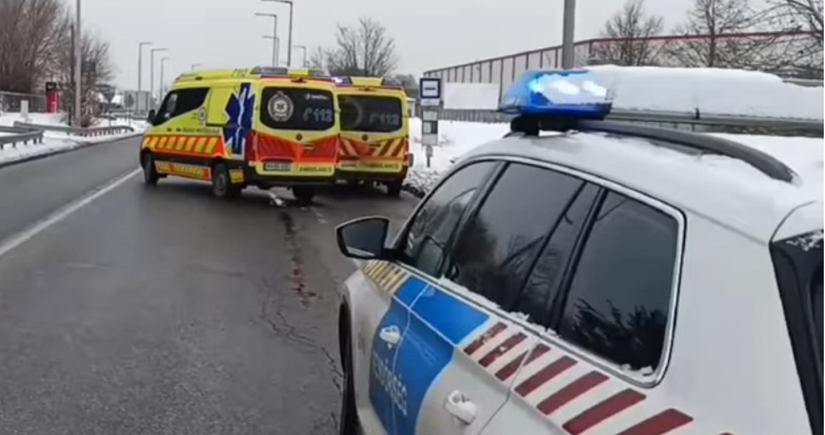 buszmegalloban szuletett baba nyiregyhazan - Gyerekszoba Kép forrása: police.hu