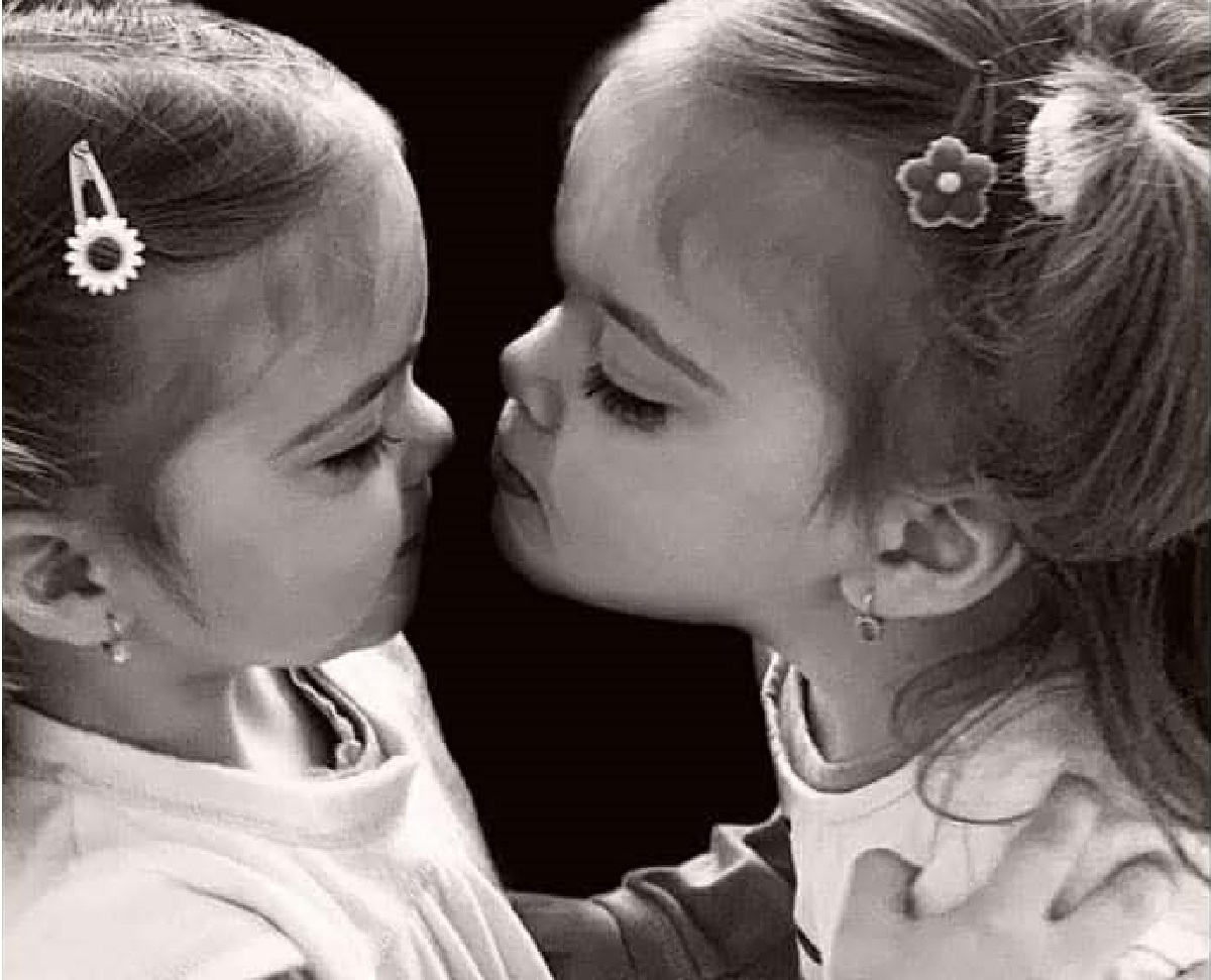 Lara és Flóra kicsiként (Fotó: Magánarchívum)