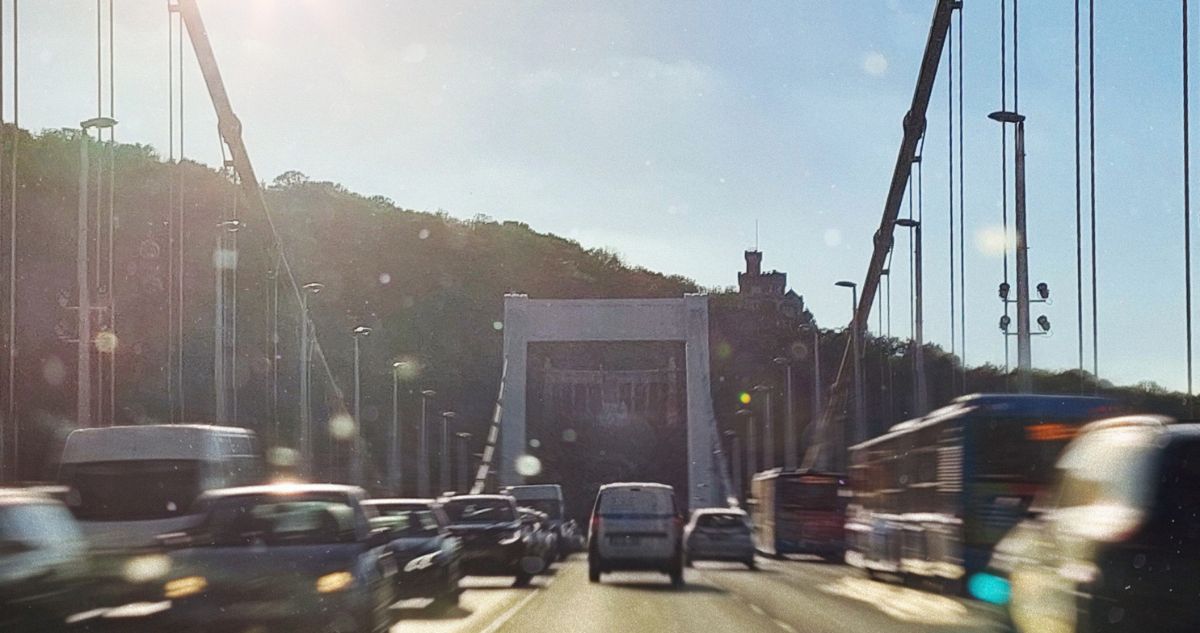 forgalom az Erzsébet hídon