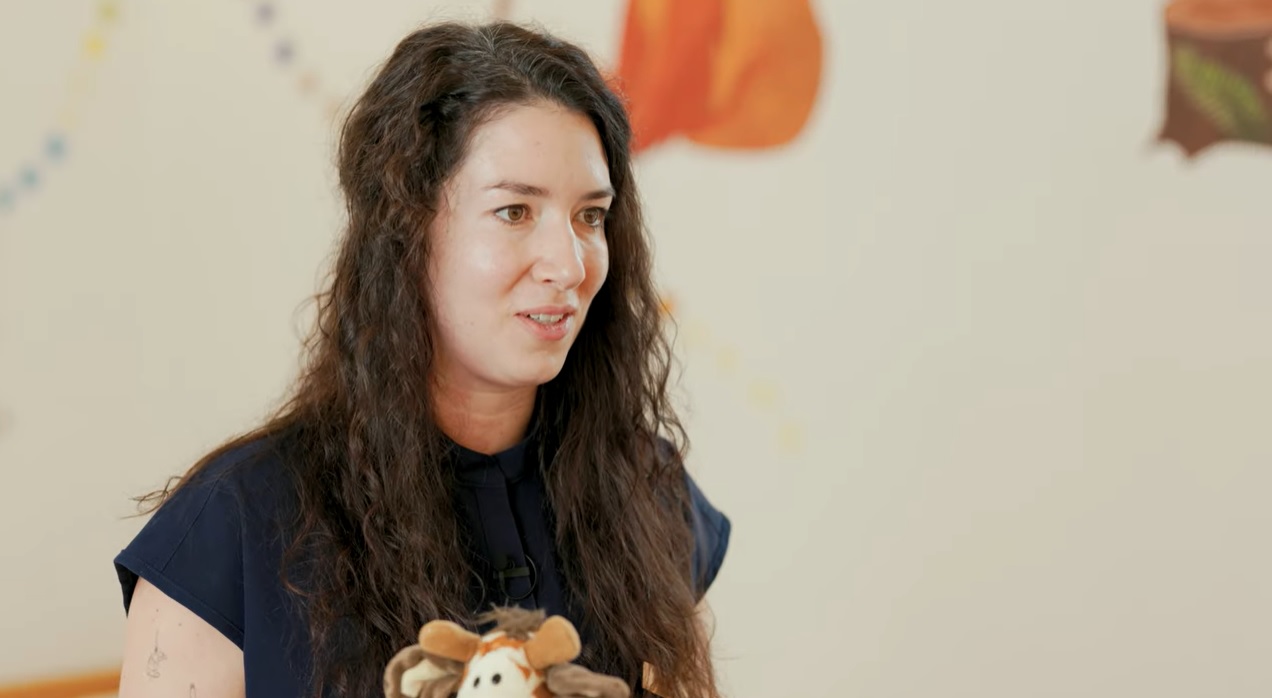 Dr. Göböl Dorina – Fotó: Videórészlet – K&H gyógyvarázs/YouTube