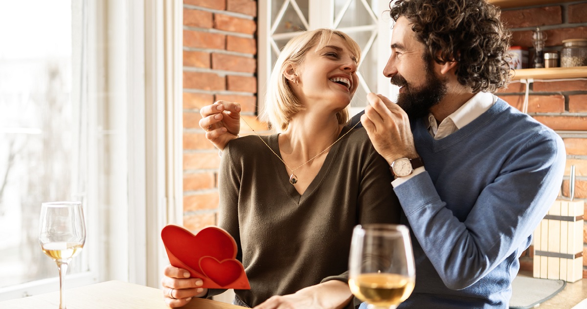 Szerelmespár ünnepli a Valentin napot