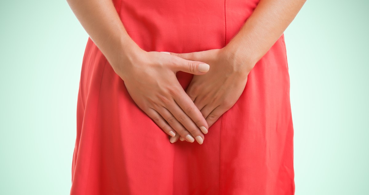 vizelettartasi problemak - Gyerekszoba piros ruhás nőnek pisilinie kell