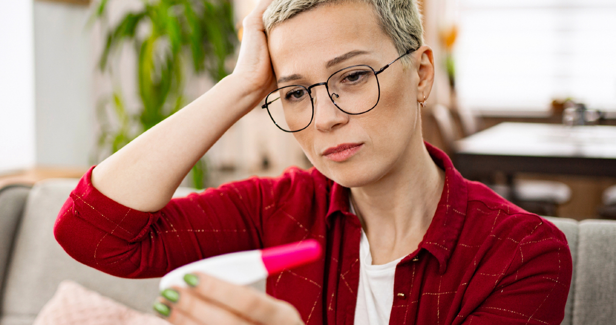 Halvány csík, pozitív terhességi teszt