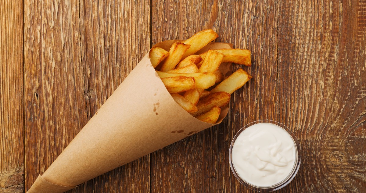 belga sult krumpli - Gyerekszoba belga sült krumpli papírtölcsérben szósszal