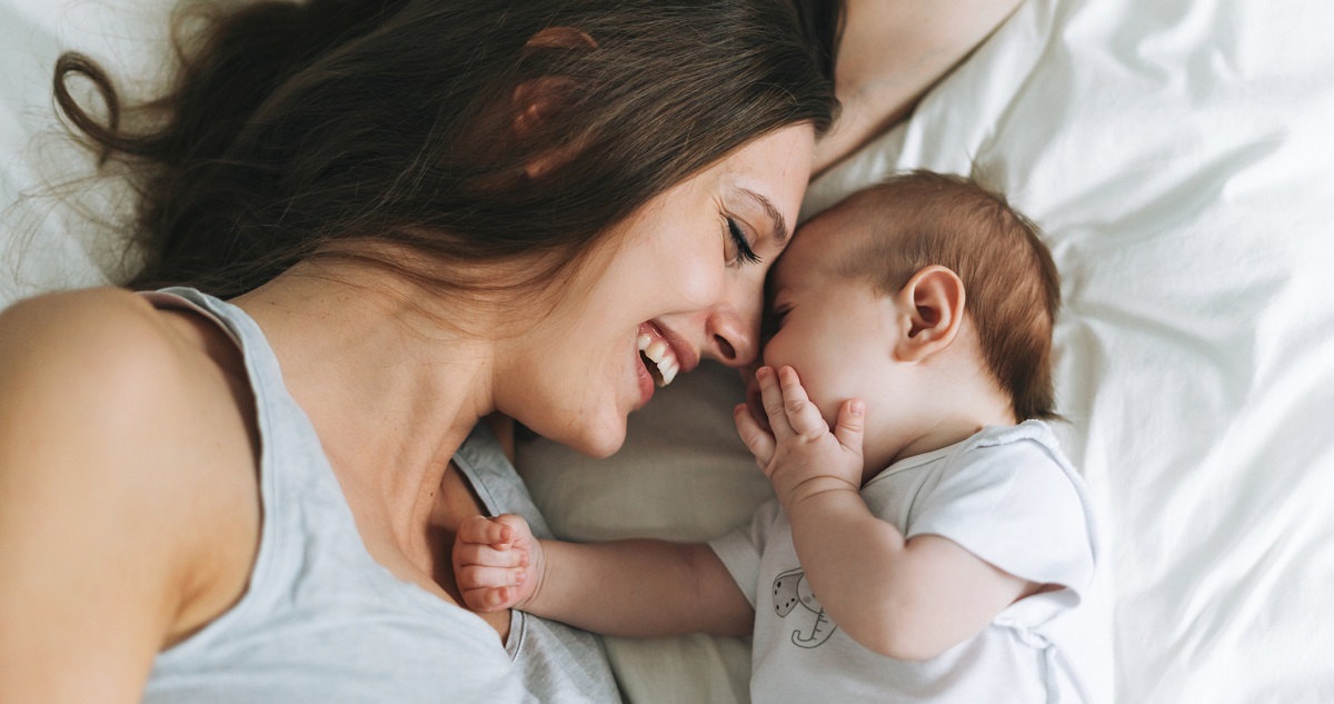 biztonságos sebkezelés várandósan és szoptatás alatt - Gyerekszoba boldog anyuka a babájával