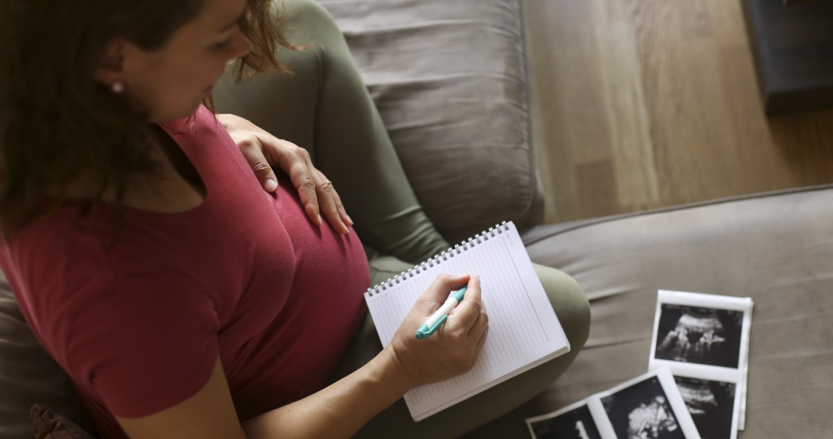 kismama listát ír babanevekről