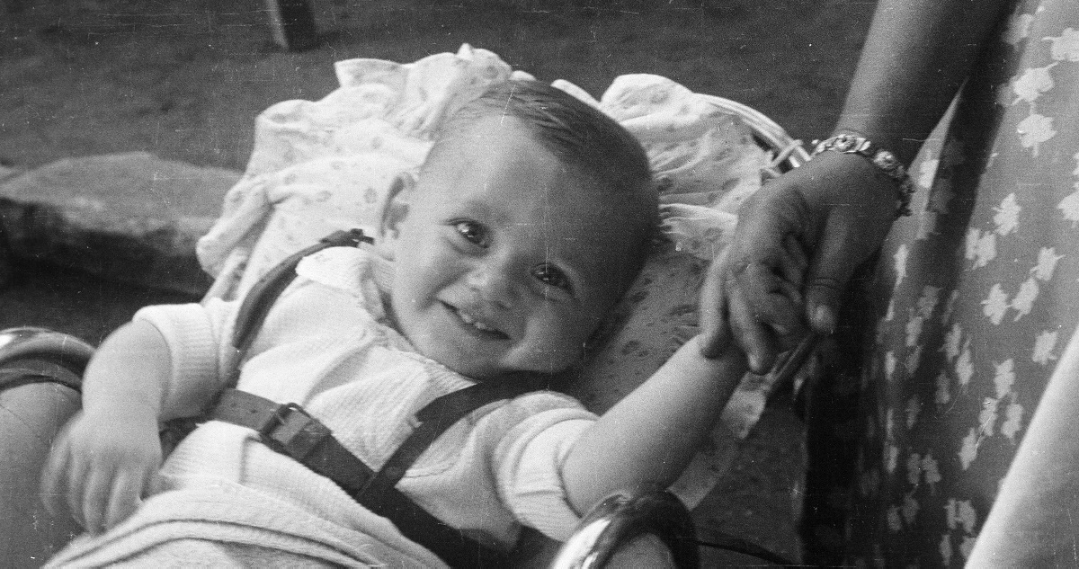 retro foto egy kisfiurol