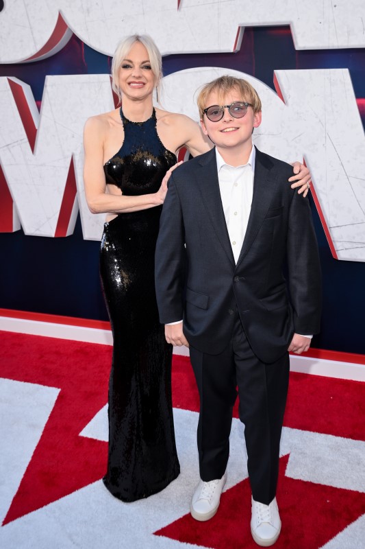 Anna Faris fiával a film los angeles-i premierjén