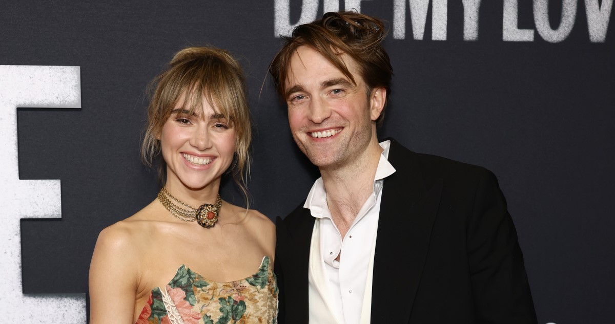 Suki Waterhouse és Robert Pattinson