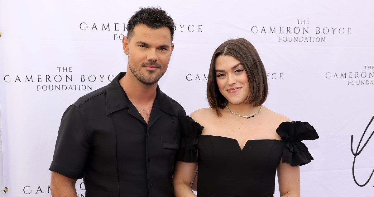 taylor-lautner-tay-lautner - Gyerekszoba A képen Taylor Lautner és Tay Lautner láthatók.